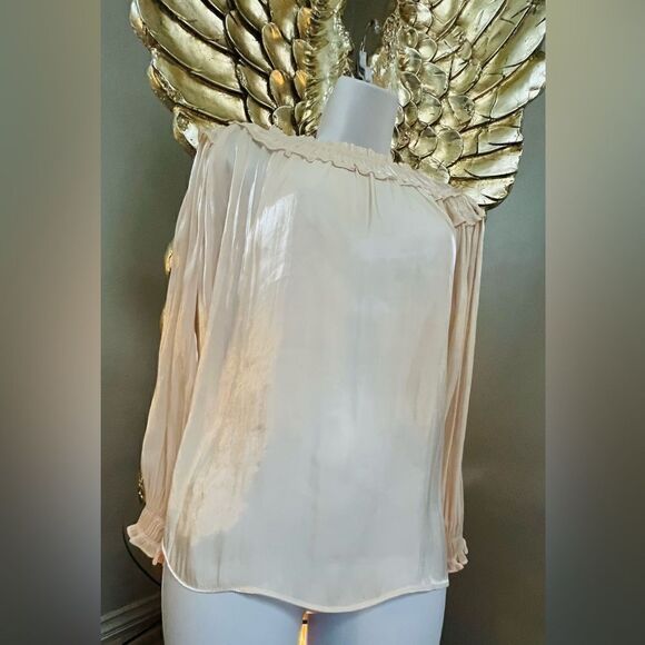 Currently Air RUFFLED BLOUSE - Picture 3 of 11